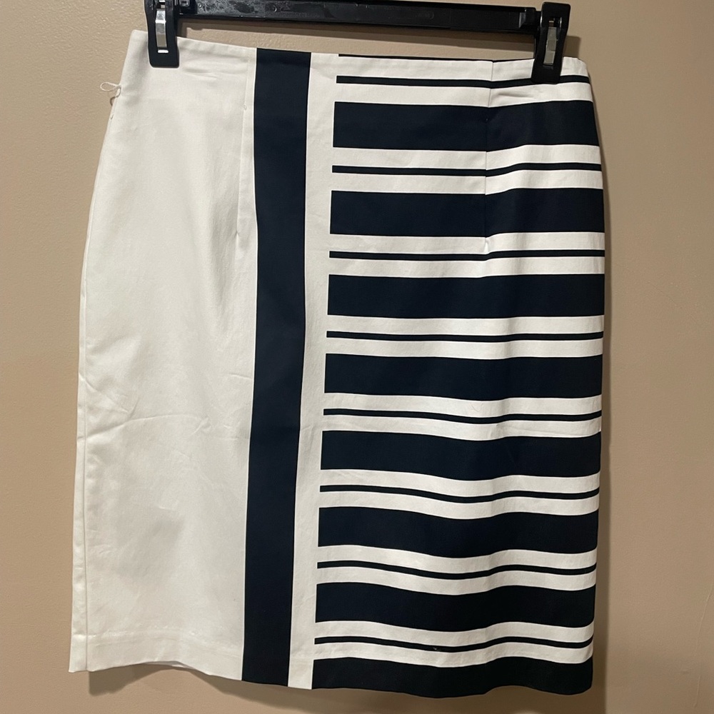 Worthington Black and White Striped Pencil Skirt
